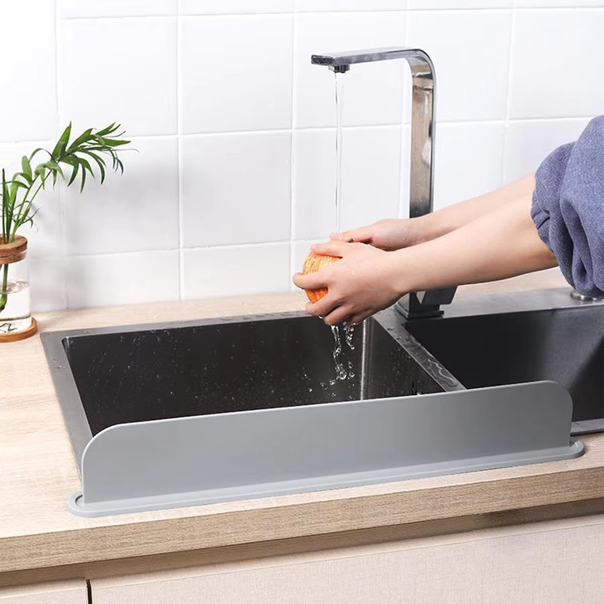 AquaGrip™ Silicon Splash Guard